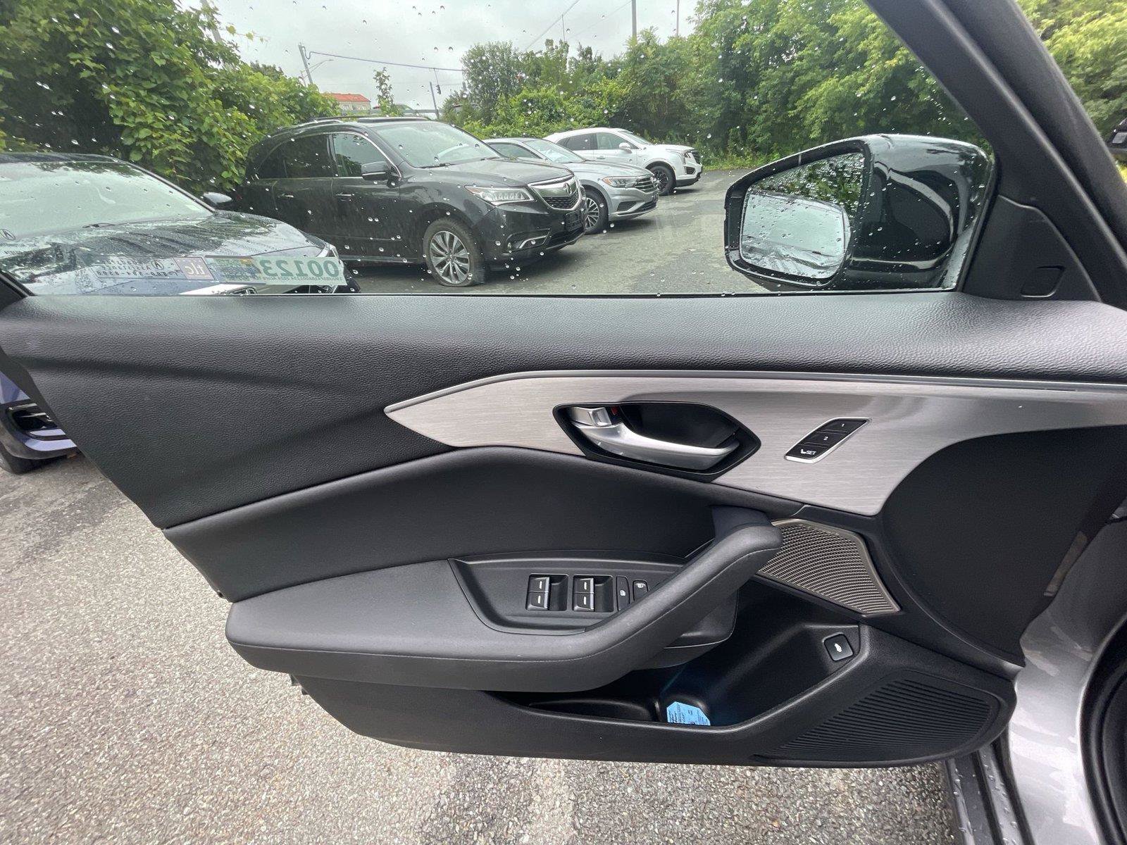 Used 2024 Acura TLX w/ Technology Package FWD image 12