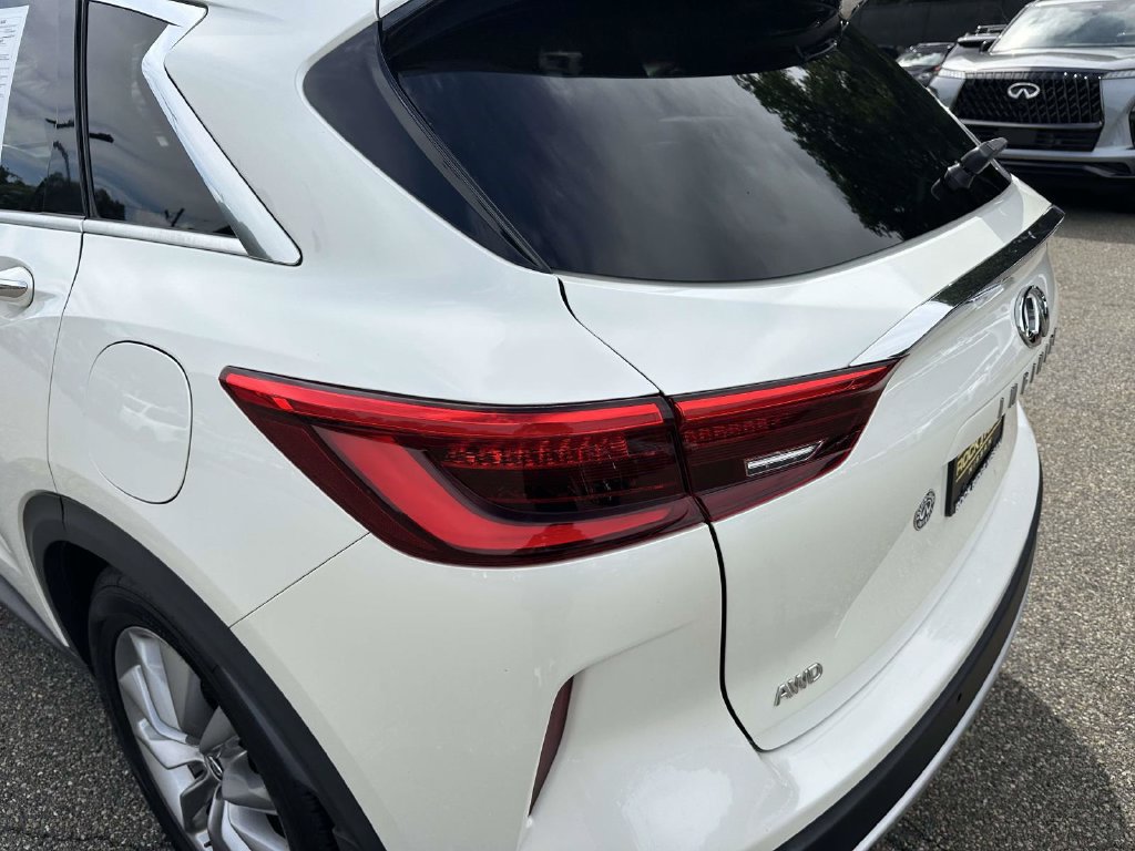 Used 2021 INFINITI QX50 Luxe w/ Cargo Package AWD/4WD image 10