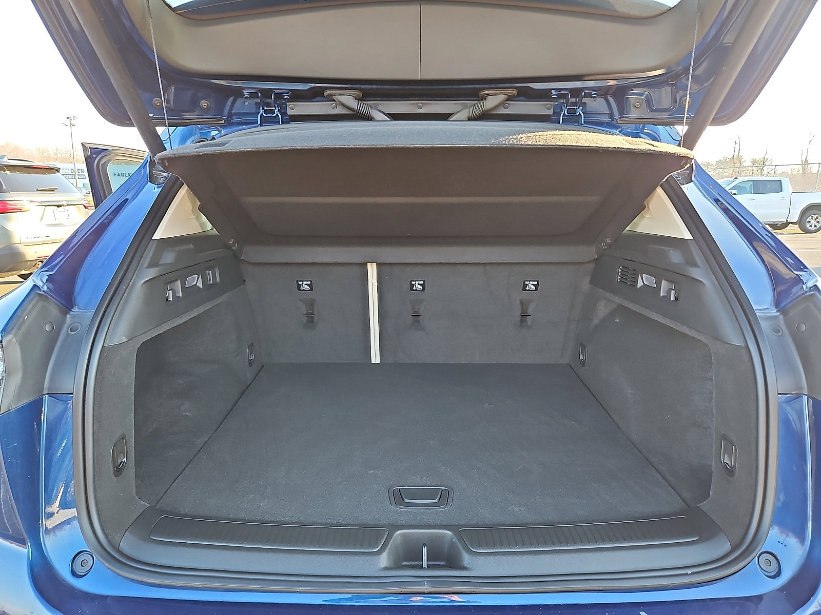 Certified 2022 Buick Envision Avenir w/ Technology Package II image 30