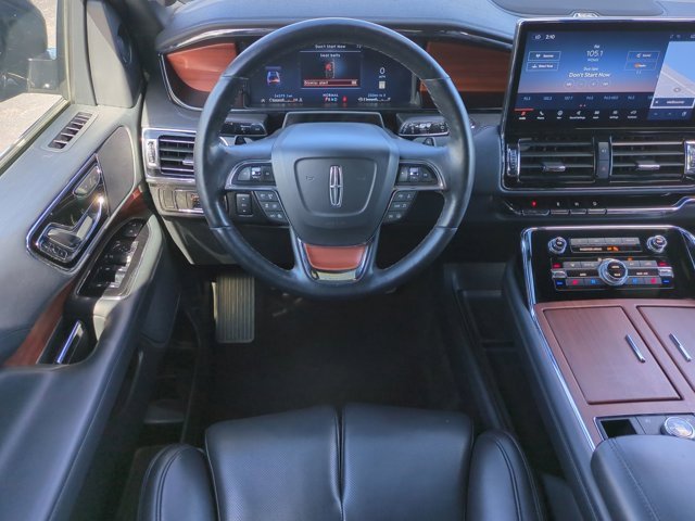 Used 2024 Lincoln Navigator L 4WD image 16