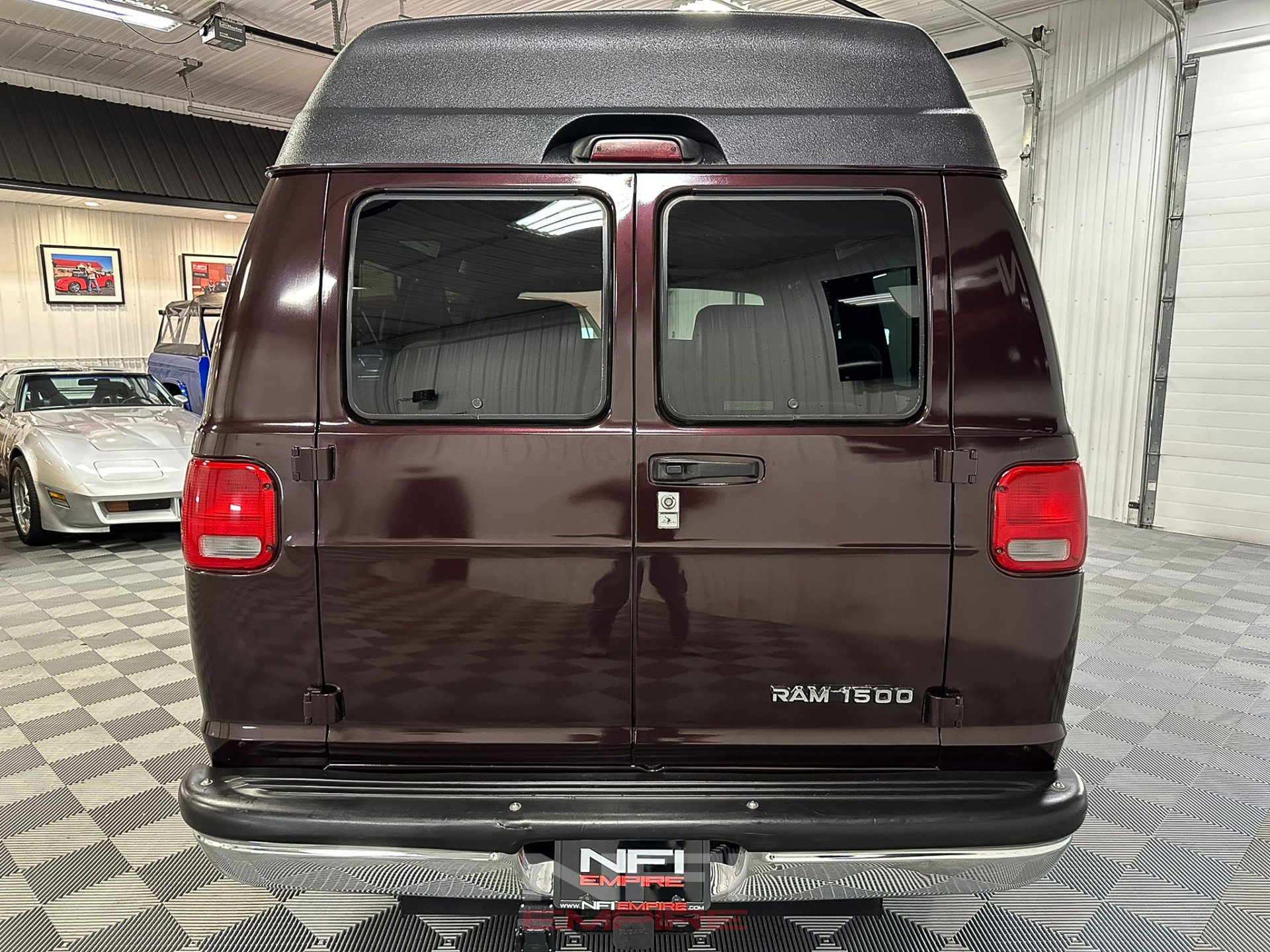 Used 2002 Dodge B1500 image 9