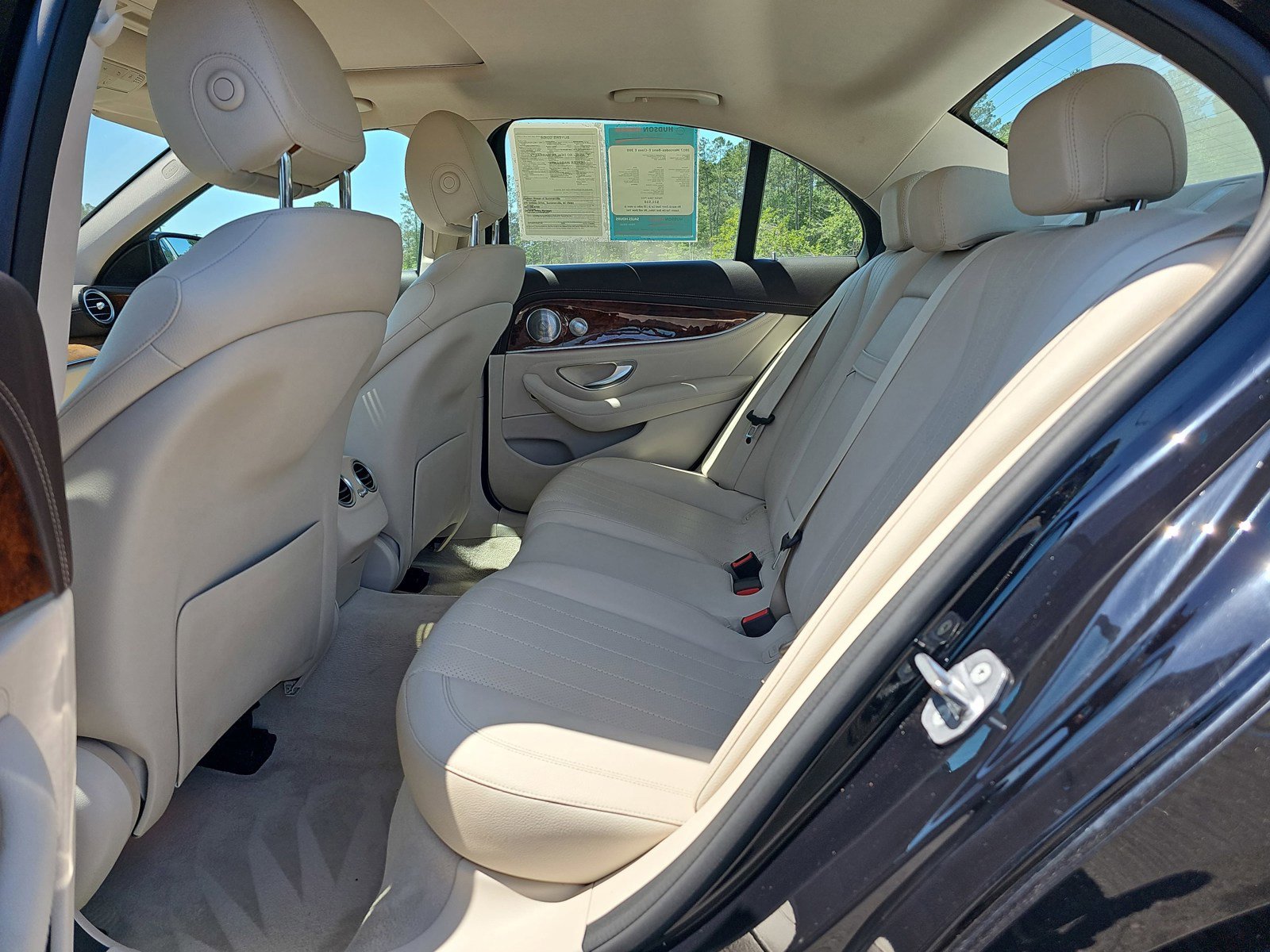 Used 2017 Mercedes-Benz E 300 image 14