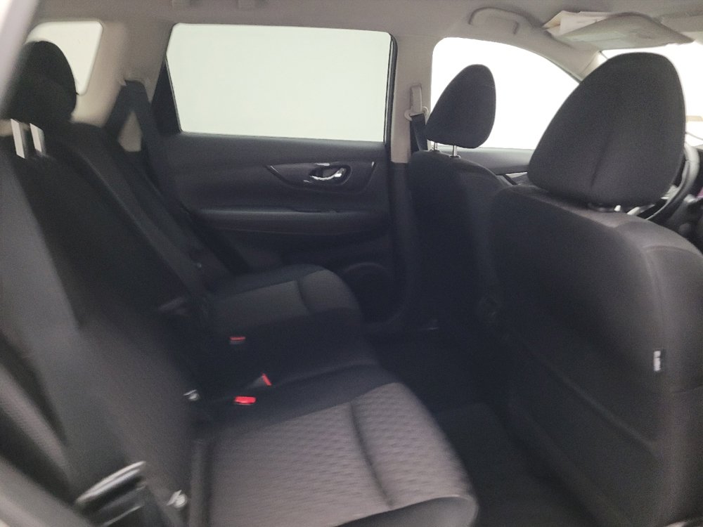 Used 2020 Nissan Rogue SV AWD/4WD image 19