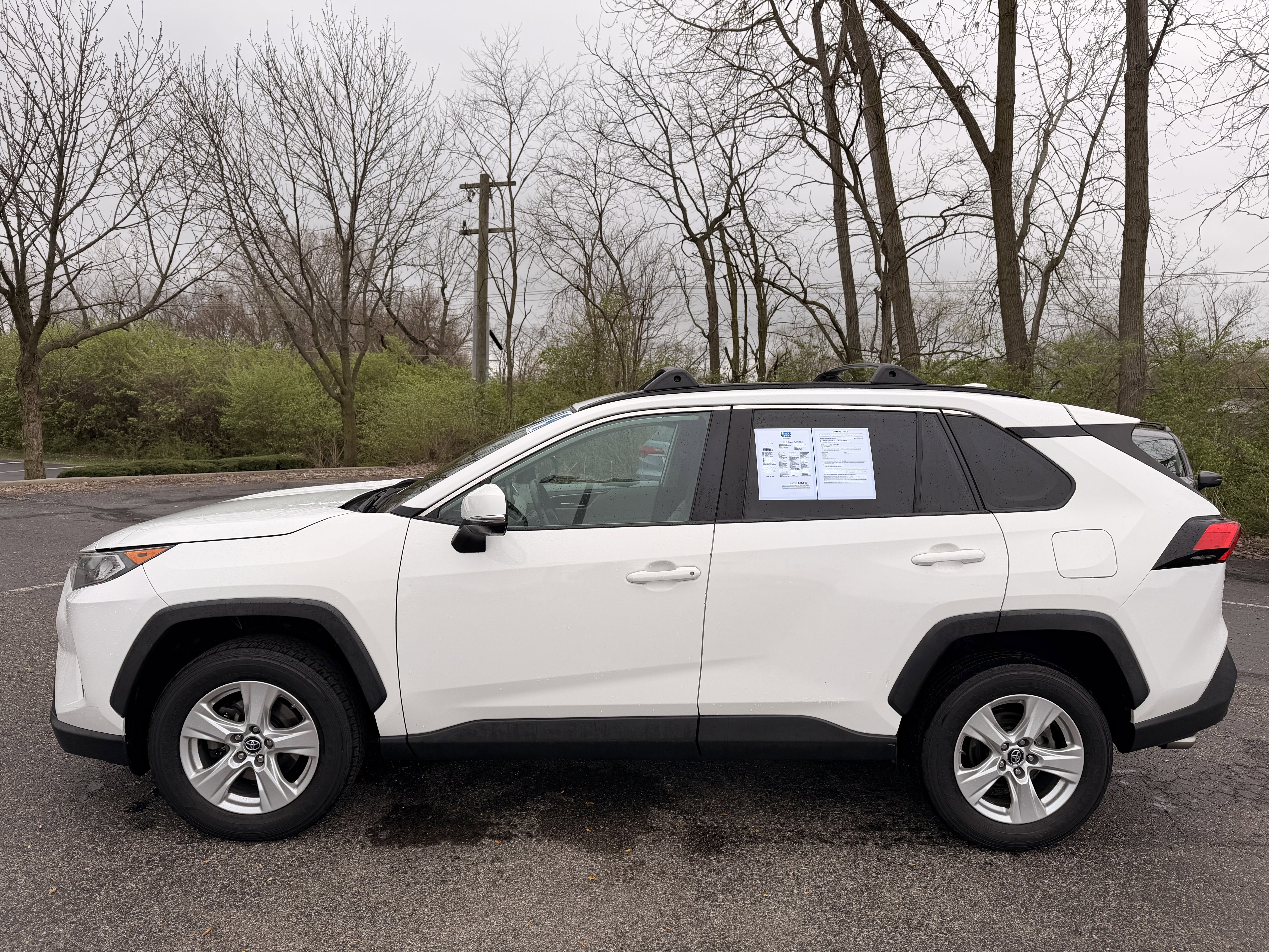 Used 2019 Toyota RAV4 XLE w/ Convenience Package AWD/4WD image 6