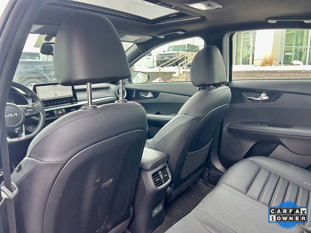 Used 2024 Kia Forte GT-Line w/ GT-Line Premium Package image 13