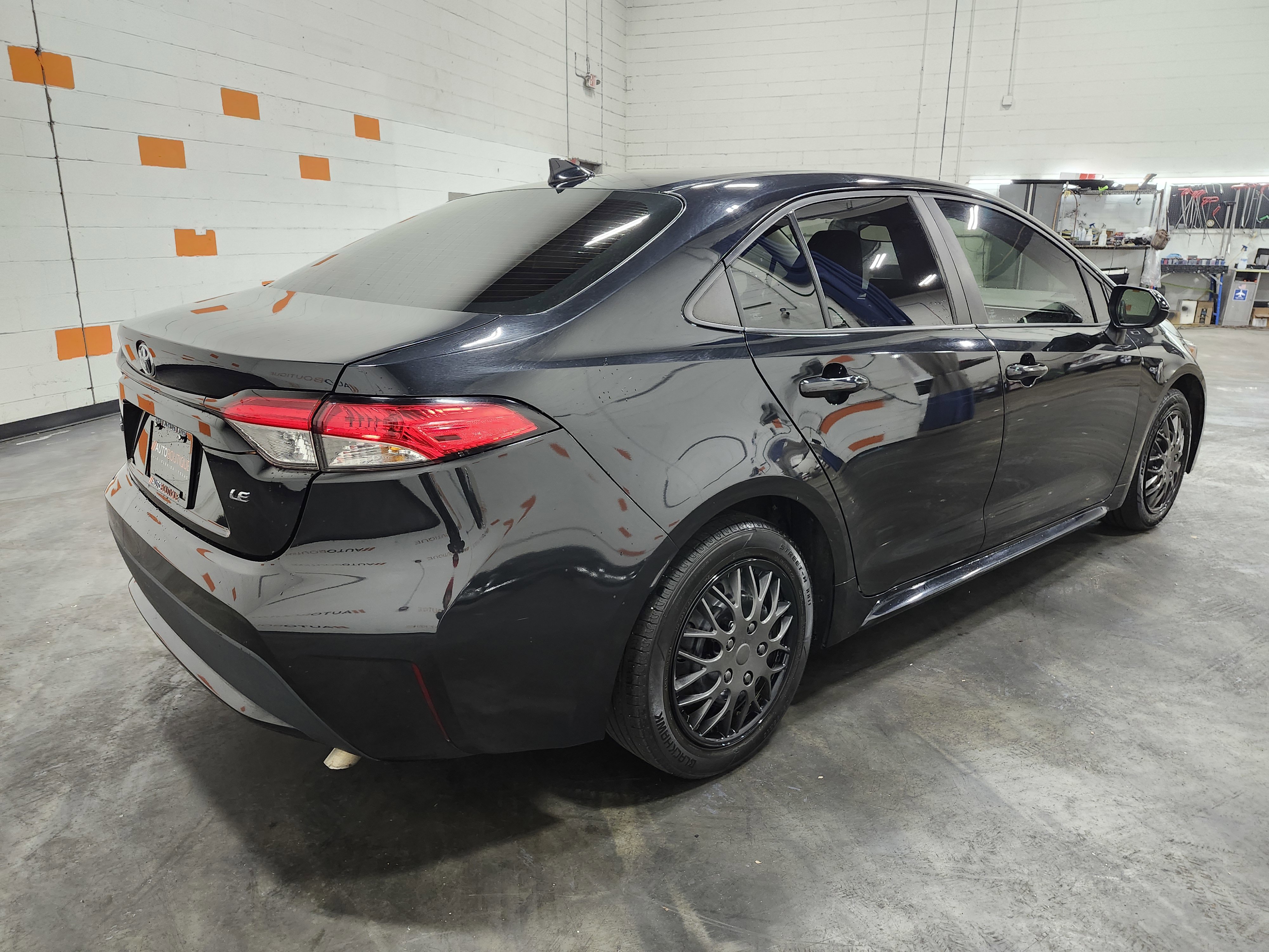Used 2022 Toyota Corolla LE image 15