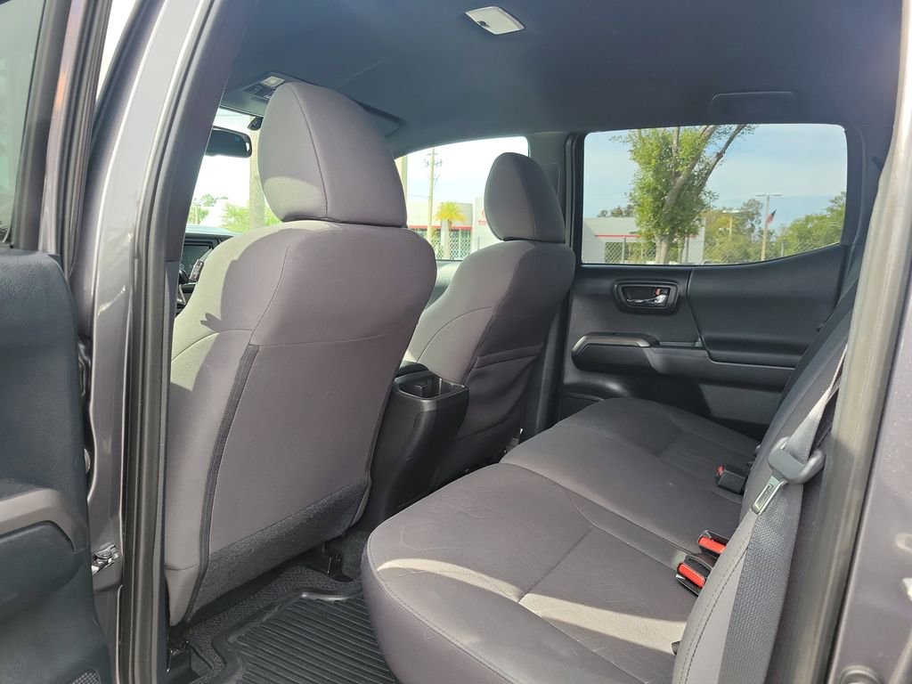 Used 2016 Toyota Tacoma TRD Sport w/ Towing Package image 10