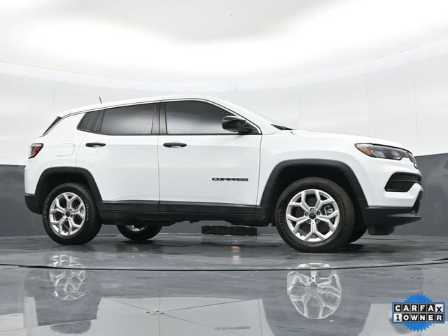 Used 2025 Jeep Compass Sport image 34