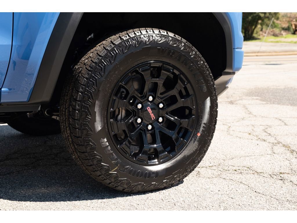 New 2026 GMC Canyon Elevation w/ Convenience Package image 9