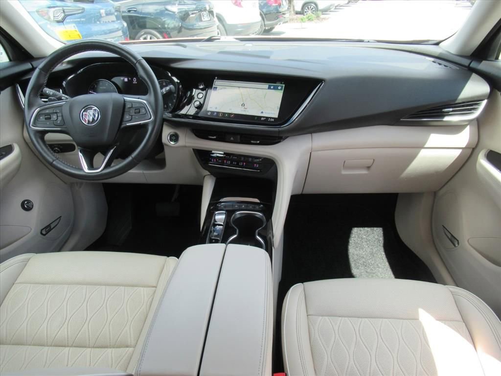 Used 2022 Buick Envision Avenir w/ Technology Package II image 12