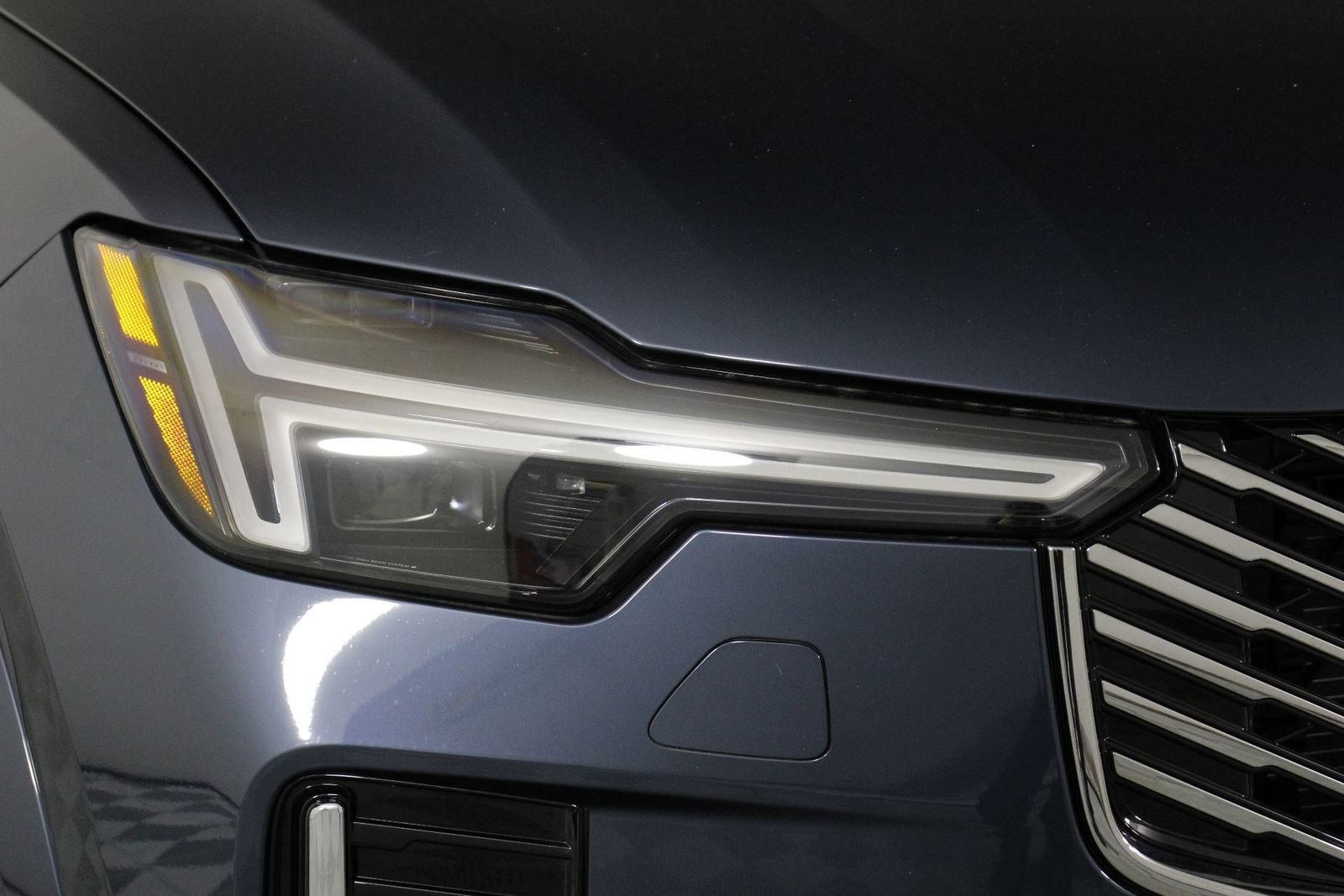 New 2026 Volvo XC90 B6 Ultra w/ Protection Package AWD/4WD image 14