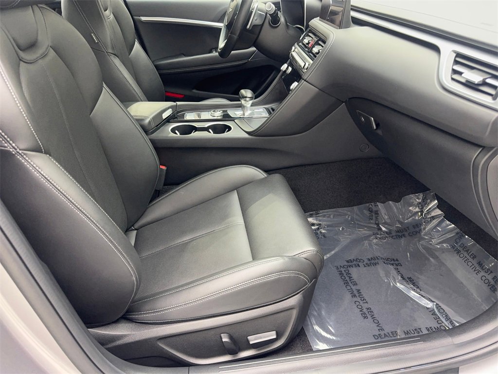 Used 2025 Genesis G70 2.5T image 44
