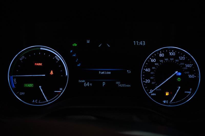 Used 2023 Toyota Sienna Platinum image 19