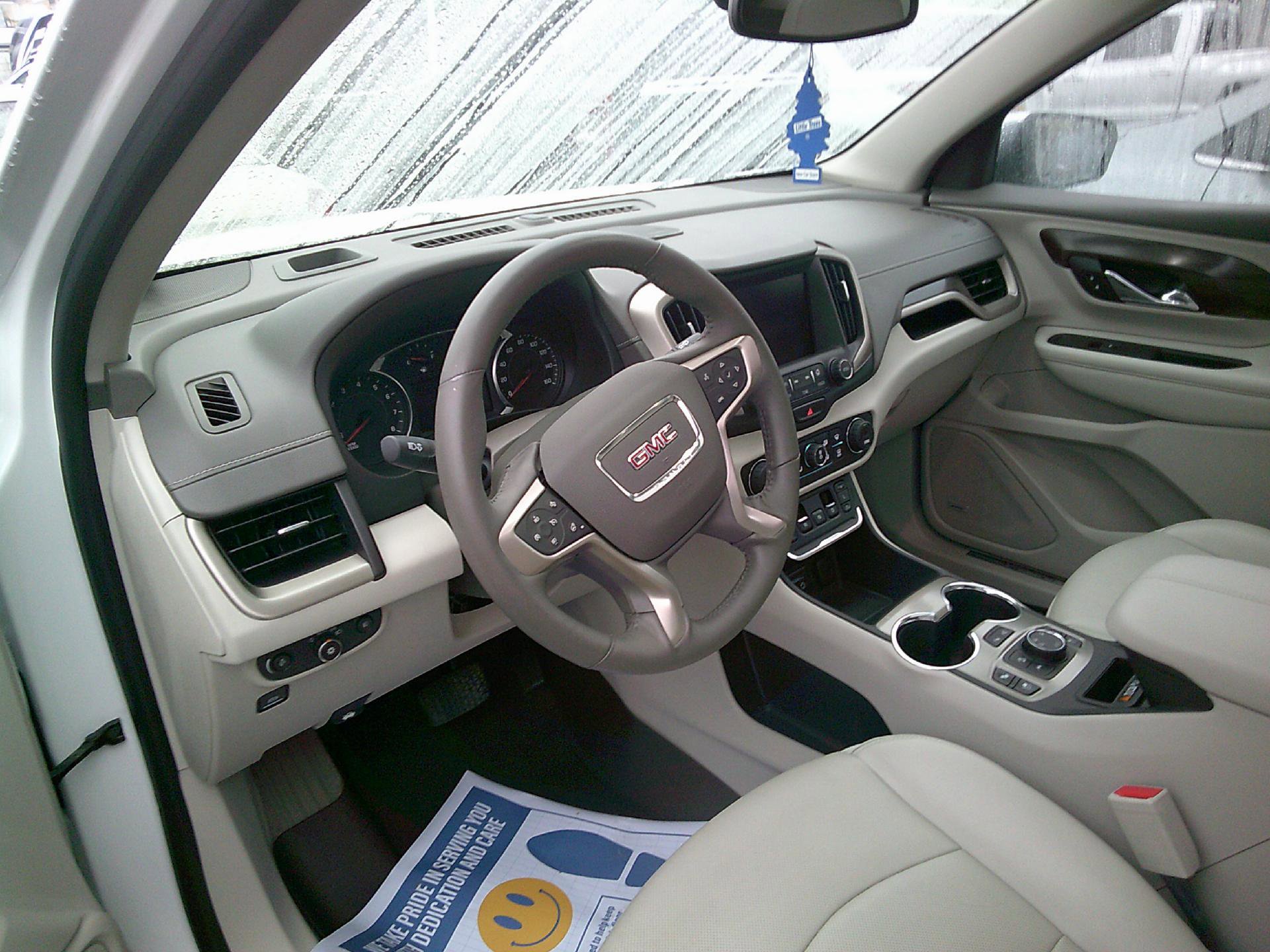 Used 2018 GMC Terrain Denali w/ Advanced Safety Package image 7