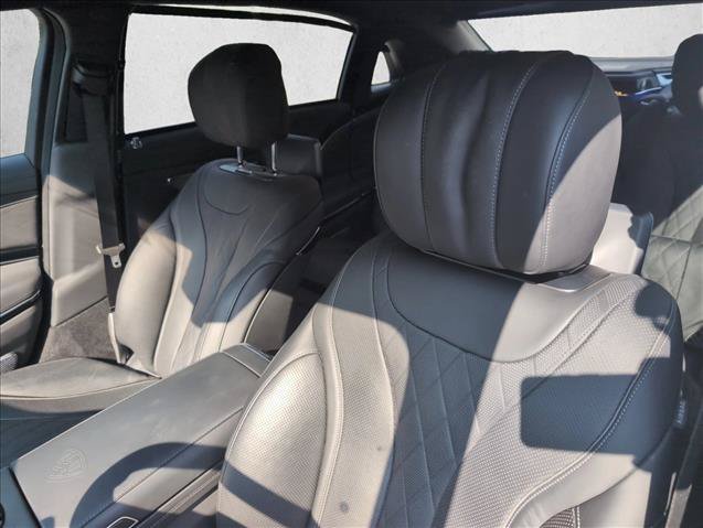 Used 2018 Mercedes-Benz Maybach S 560 4MATIC image 12