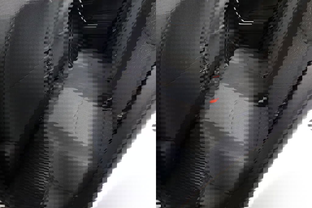 Used 2020 Toyota RAV4 XLE w/ All Weather Liner Package image 17