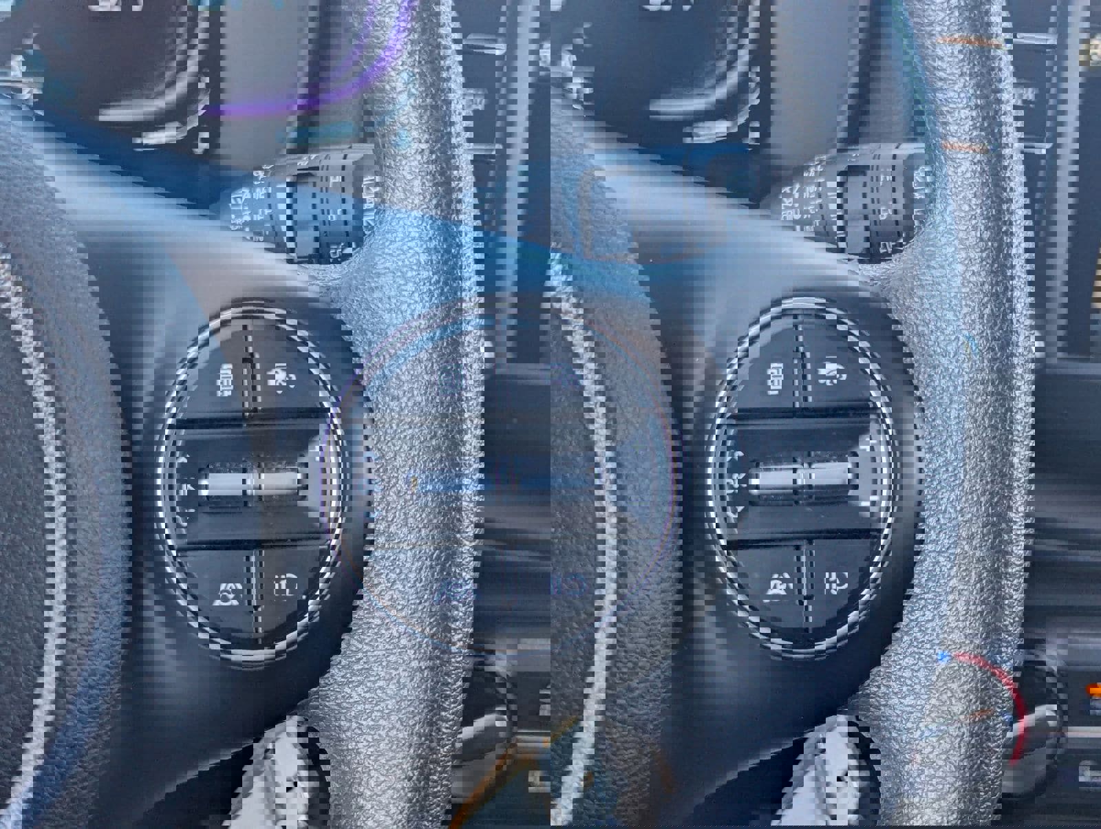 Used 2025 Kia Soul S image 25