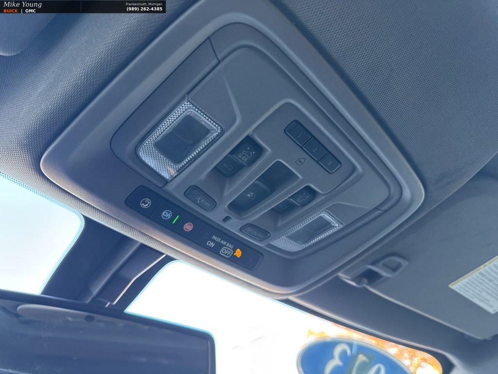 Used 2023 Chevrolet Silverado 3500 LTZ image 33