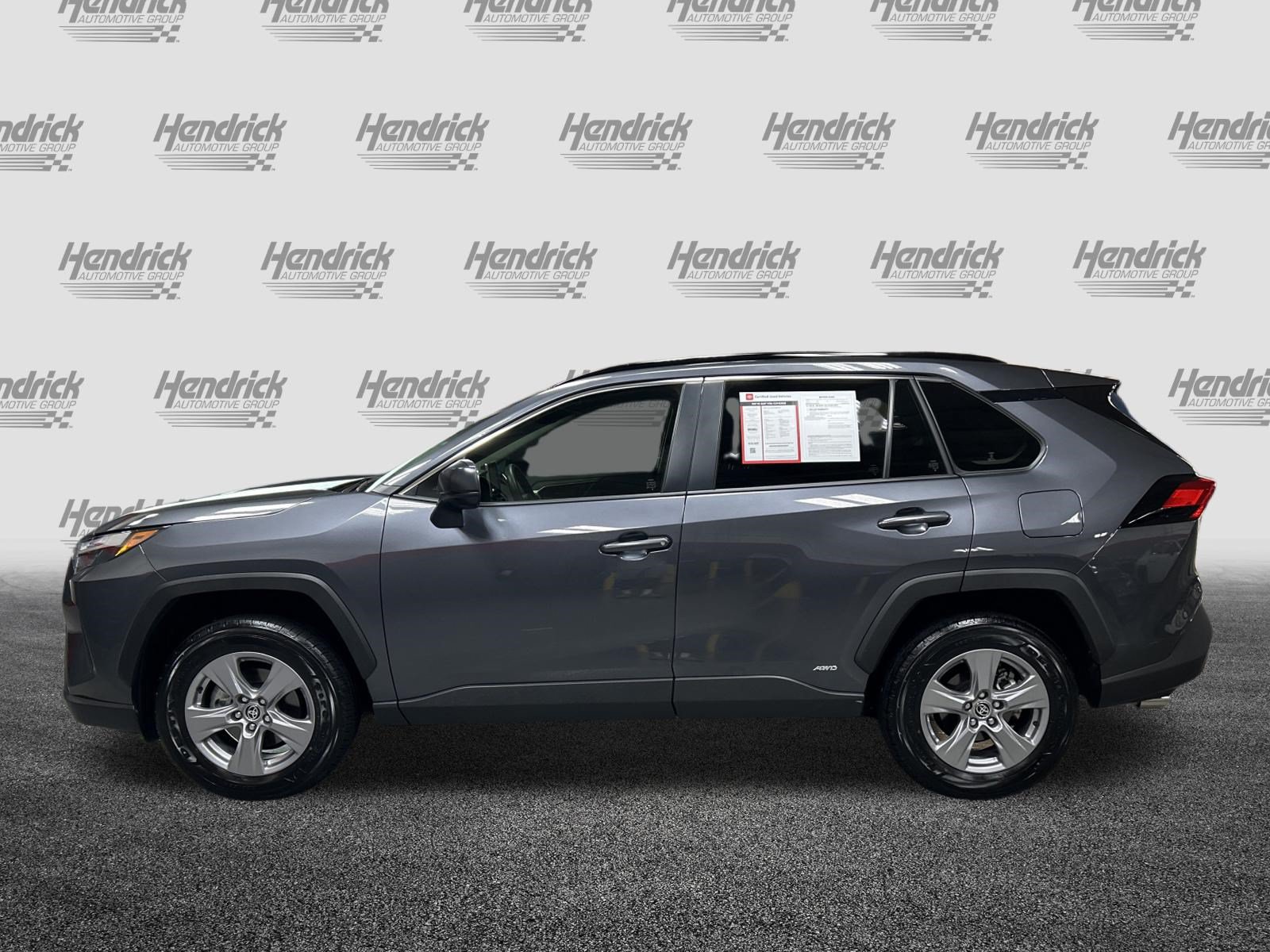 Used 2025 Toyota RAV4 LE AWD/4WD image 7
