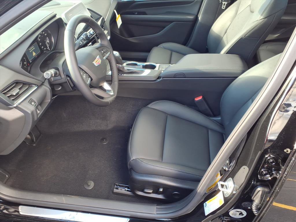 New 2026 Cadillac CT4 Luxury image 5