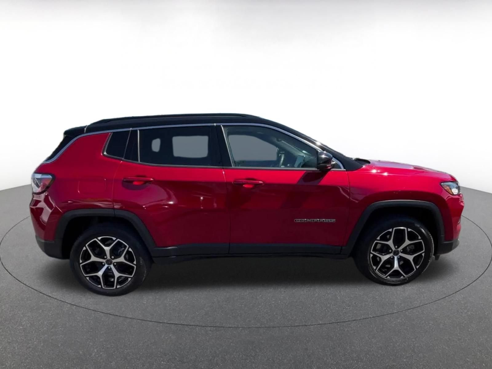 Used 2025 Jeep Compass Limited AWD/4WD image 15