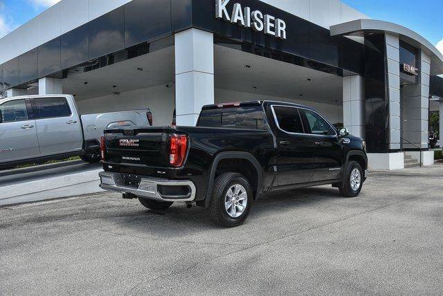 New 2025 GMC Sierra 1500 SLE w/ Preferred Package image 8