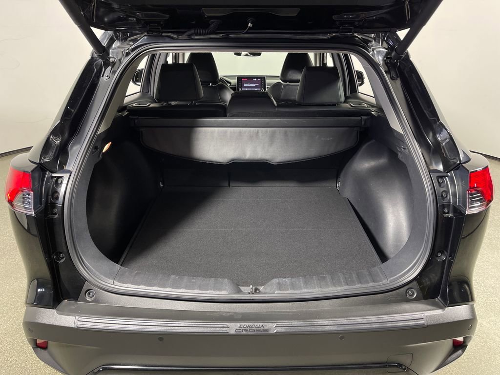 Certified 2022 Toyota Corolla Cross XLE w/ Convenience Package AWD/4WD image 10