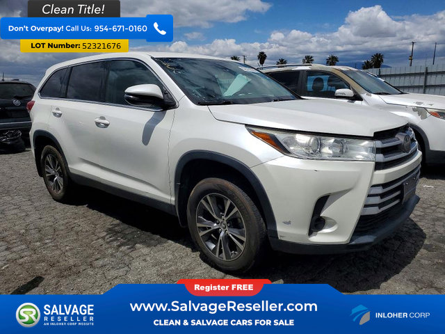 Used 2019 Toyota Highlander LE AWD/4WD image 5