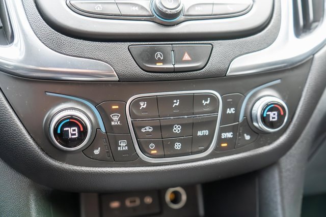 Used 2023 Chevrolet Equinox LT image 29