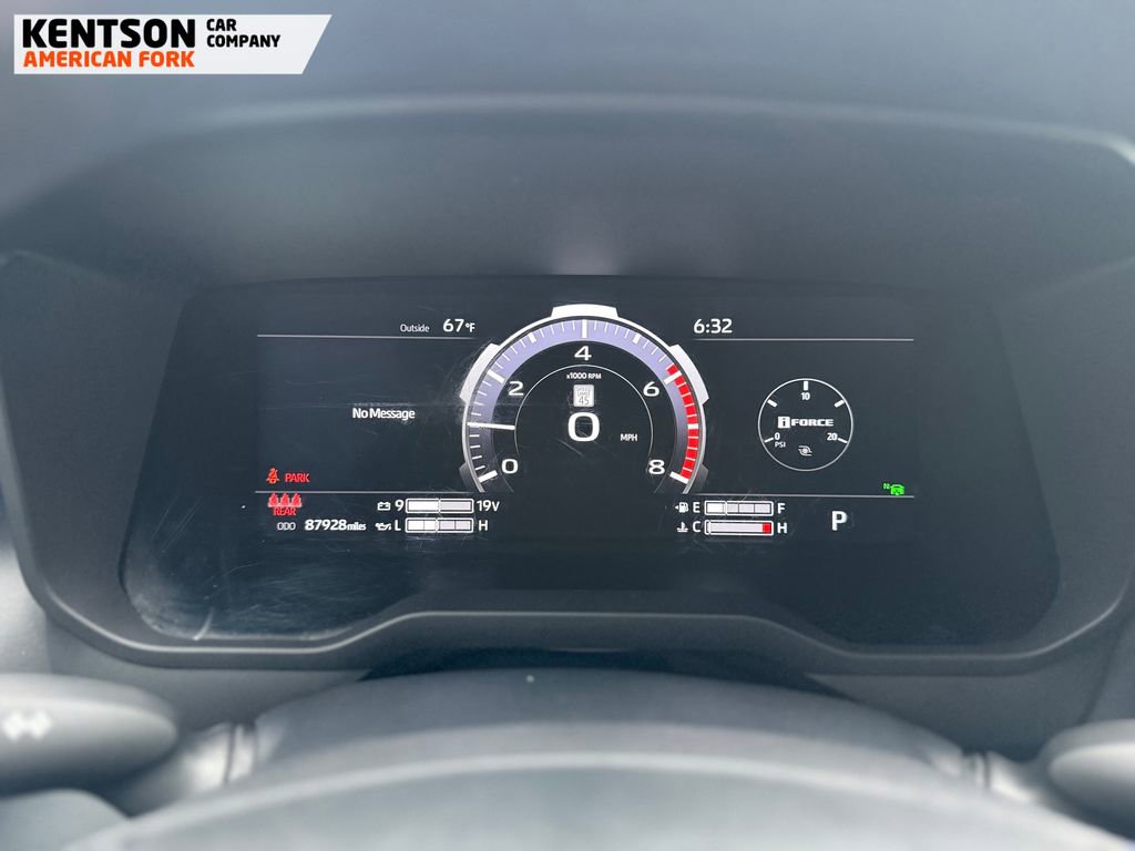 Used 2023 Toyota Tundra Platinum w/ Advanced Package AWD/4WD image 17