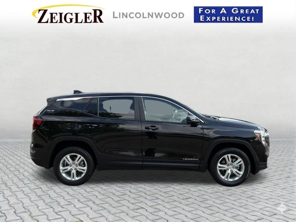 Used 2024 GMC Terrain SLE AWD/4WD image 7