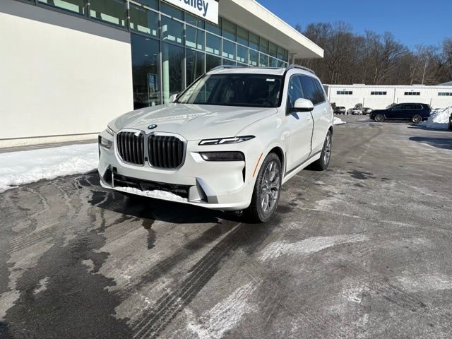 New 2026 BMW X7 xDrive40i w/ Premium Package AWD/4WD image 7