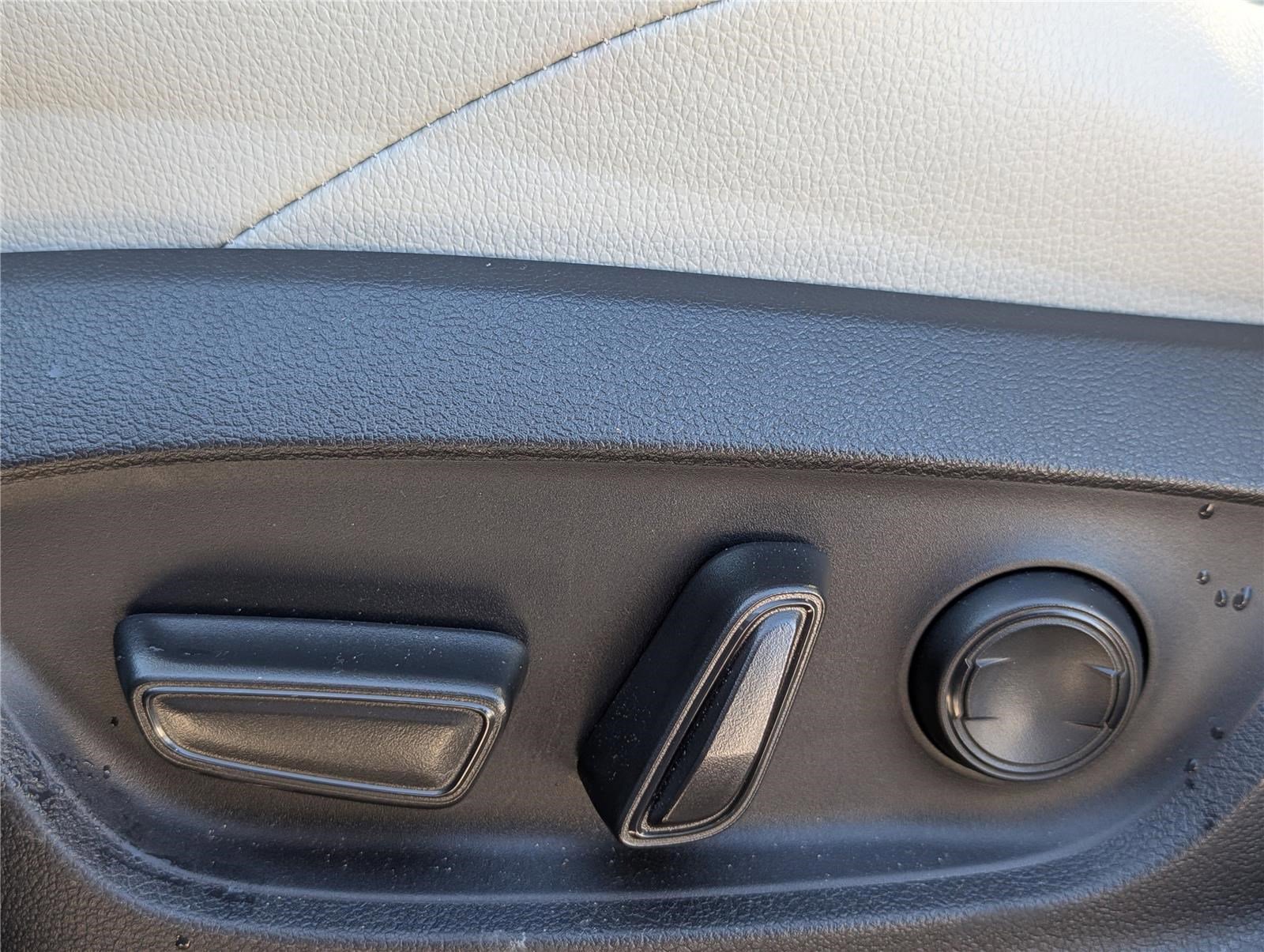 Used 2024 Toyota bZ4X Limited image 22