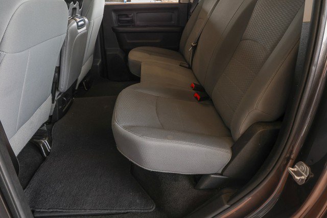 Used 2017 RAM 1500 Express w/ Express Value Package RWD image 28