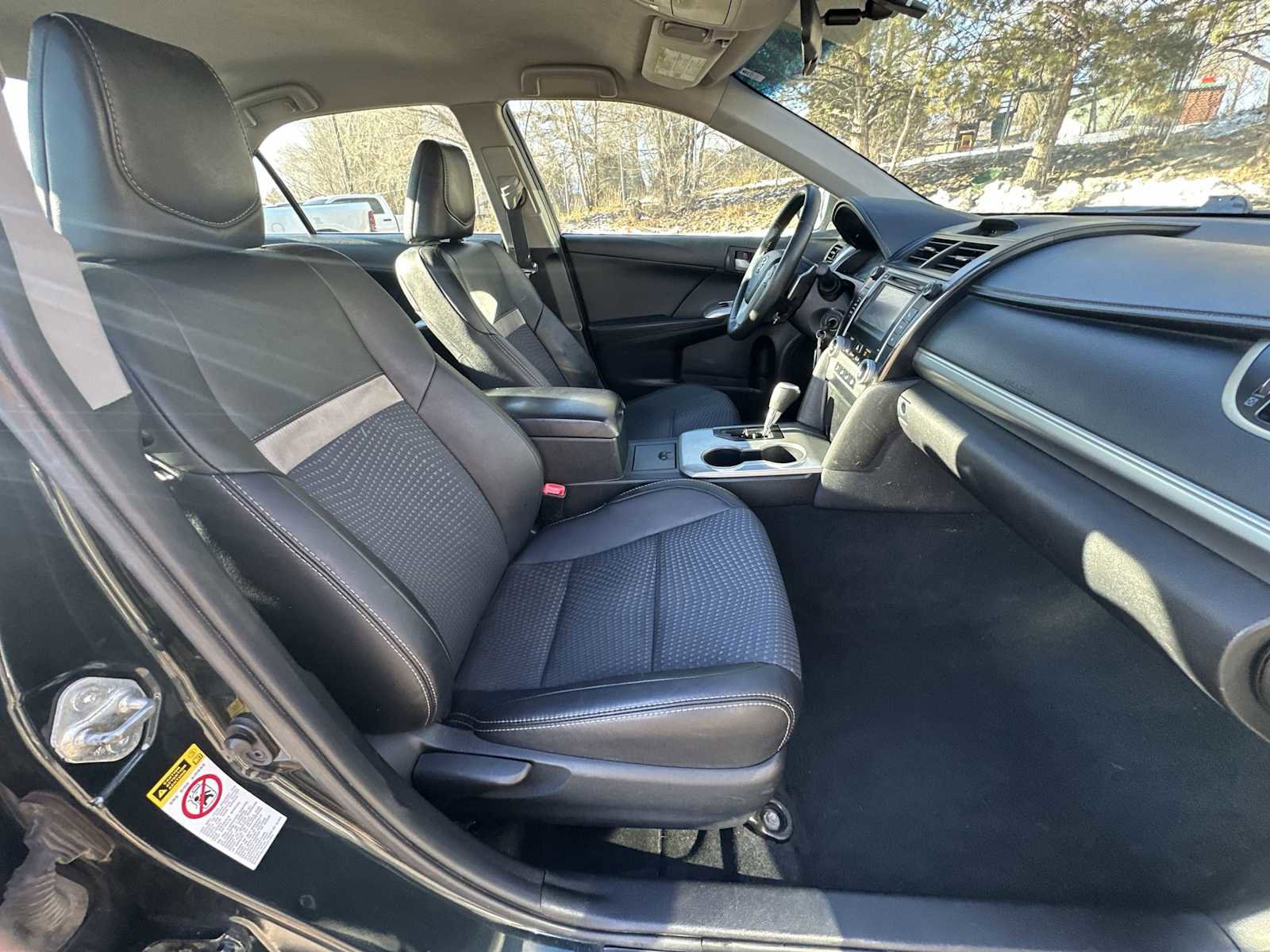 Used 2013 Toyota Camry SE image 22