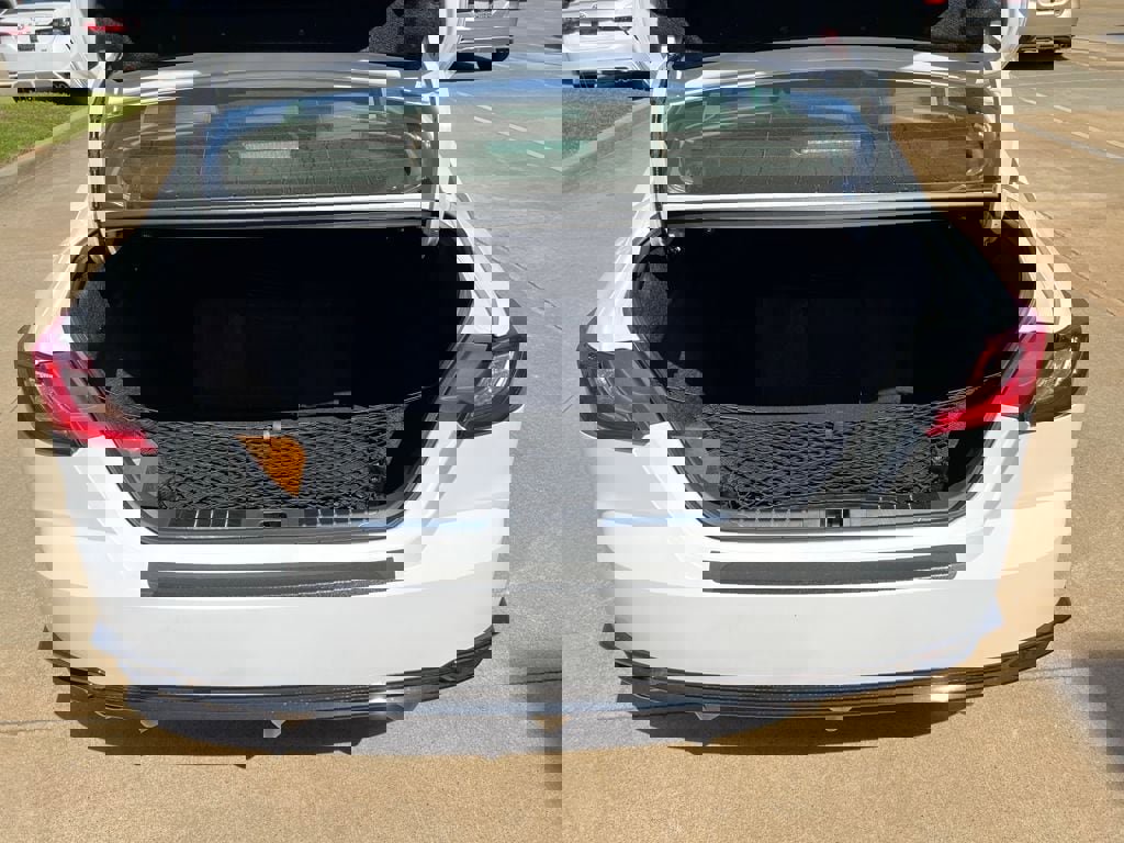 New 2026 Toyota Camry Hybrid w/ Multimedia Upgrade Package image 19