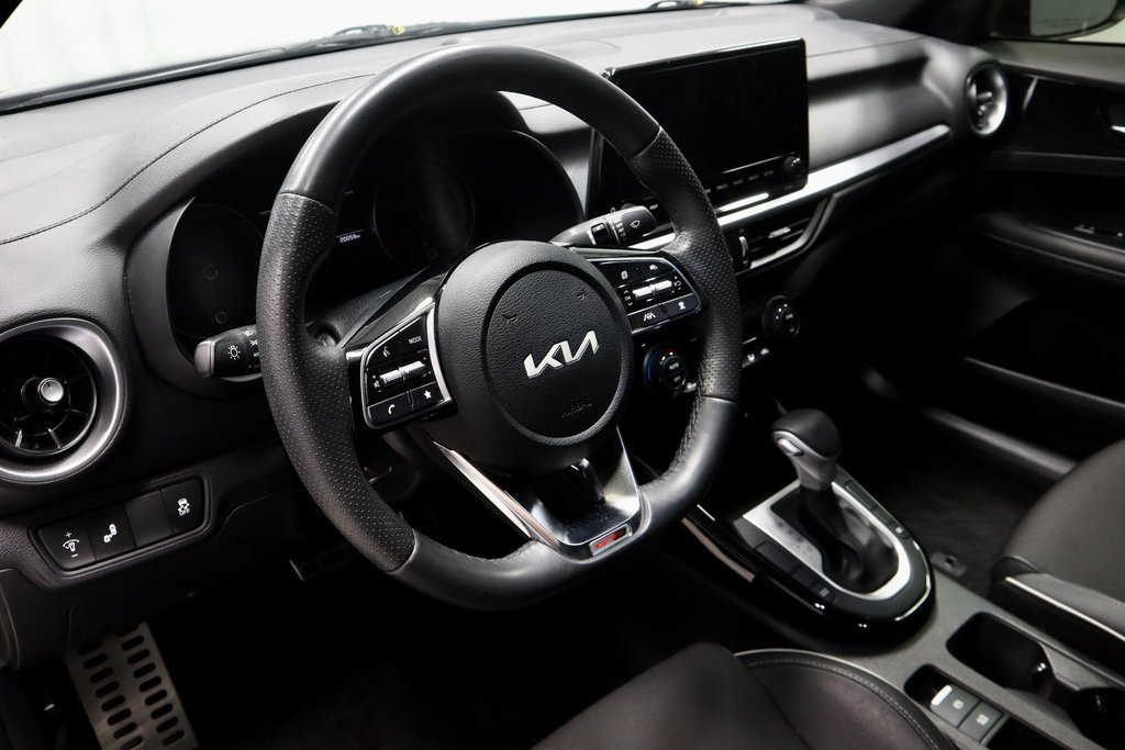 Used 2024 Kia Forte GT-Line w/ GT-Line Premium Package image 27