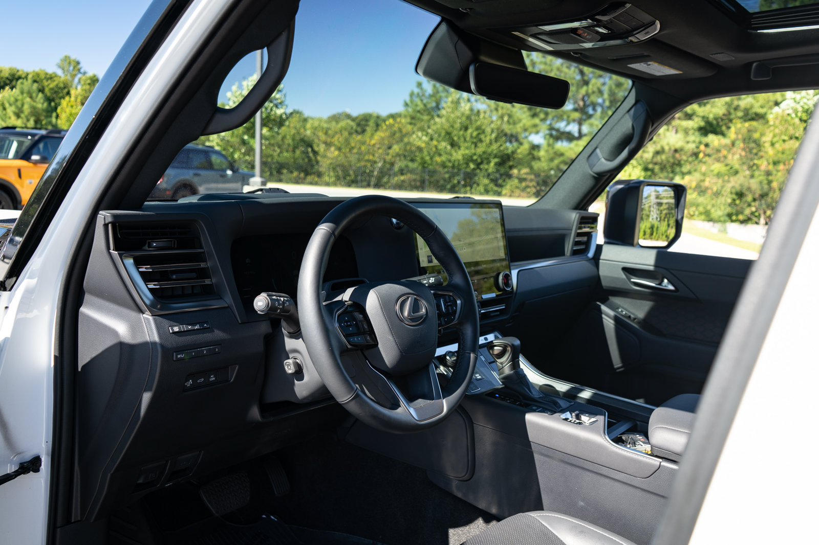 Used 2025 Lexus GX 550 AWD/4WD image 21