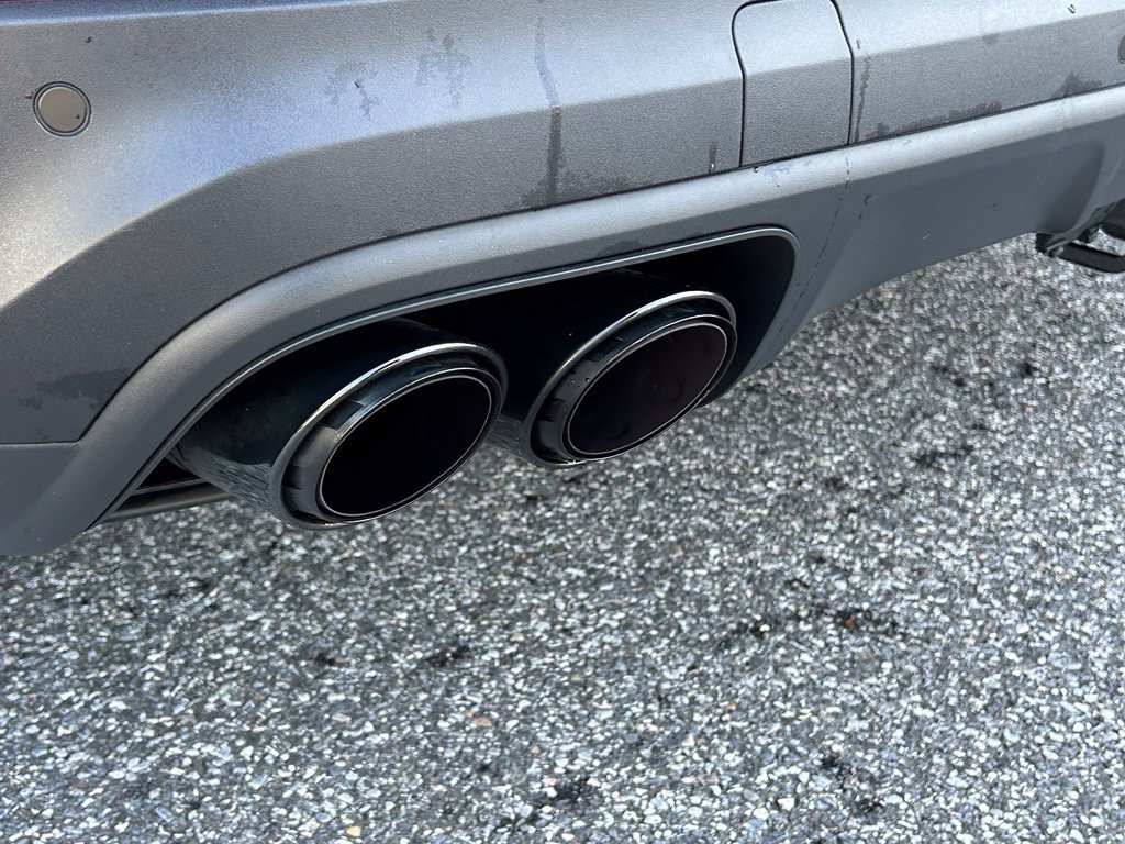 Certified 2025 Porsche Cayenne AWD/4WD image 17