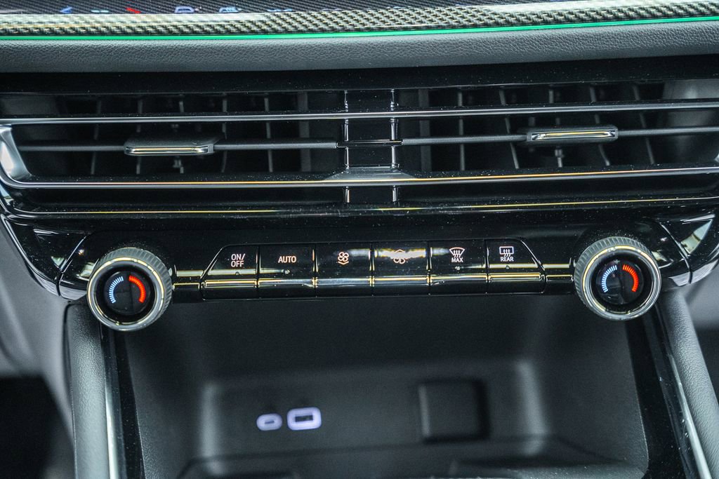 New 2026 Chevrolet Traverse High Country image 27