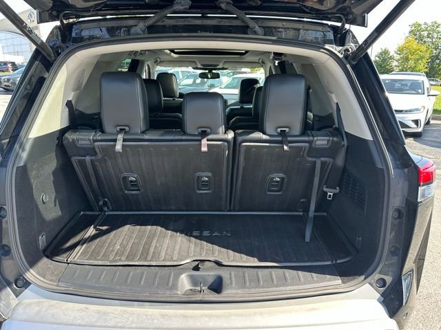 Used 2022 Nissan Pathfinder SL w/ SL Premium Package image 14