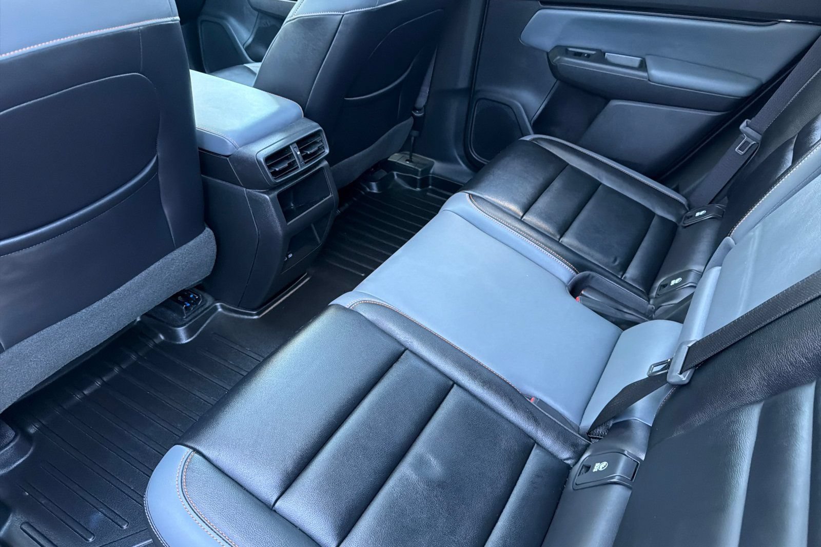 Used 2025 Honda Prologue Touring image 12