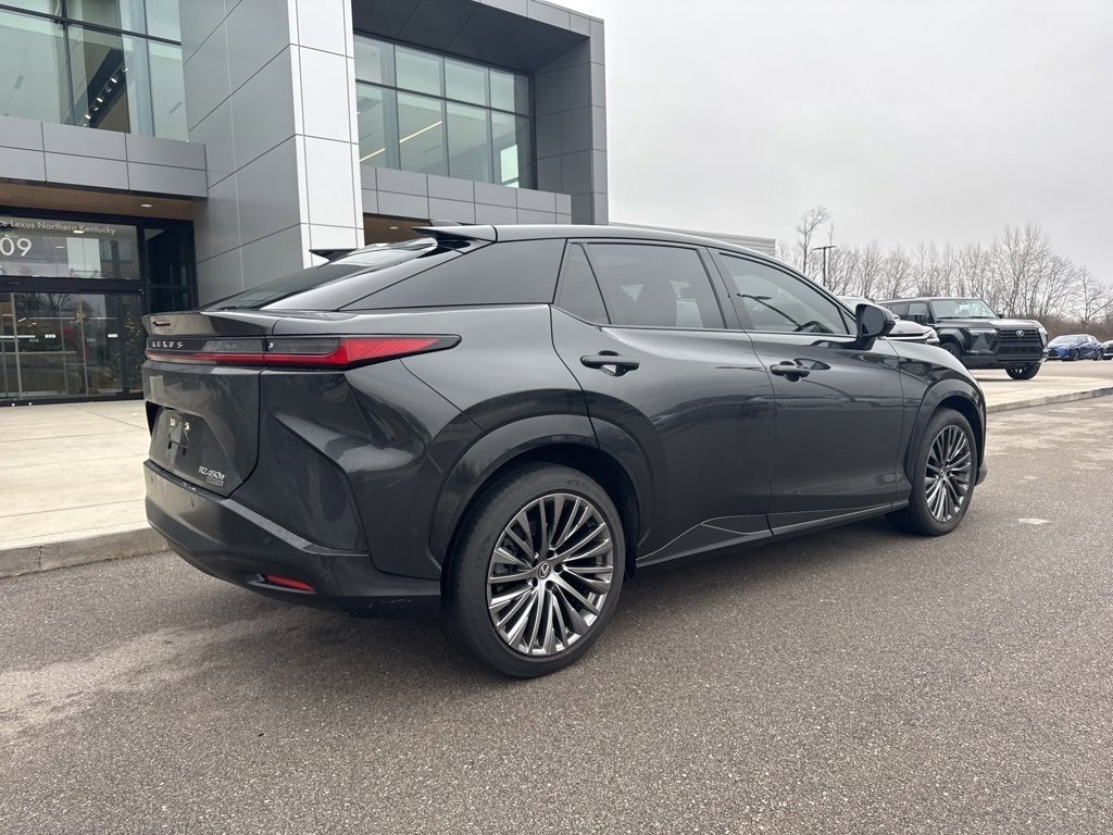 Used 2023 Lexus RZ 450e Premium image 3