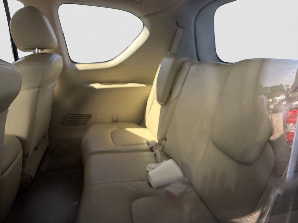 Used 2011 INFINITI QX56 4WD image 10