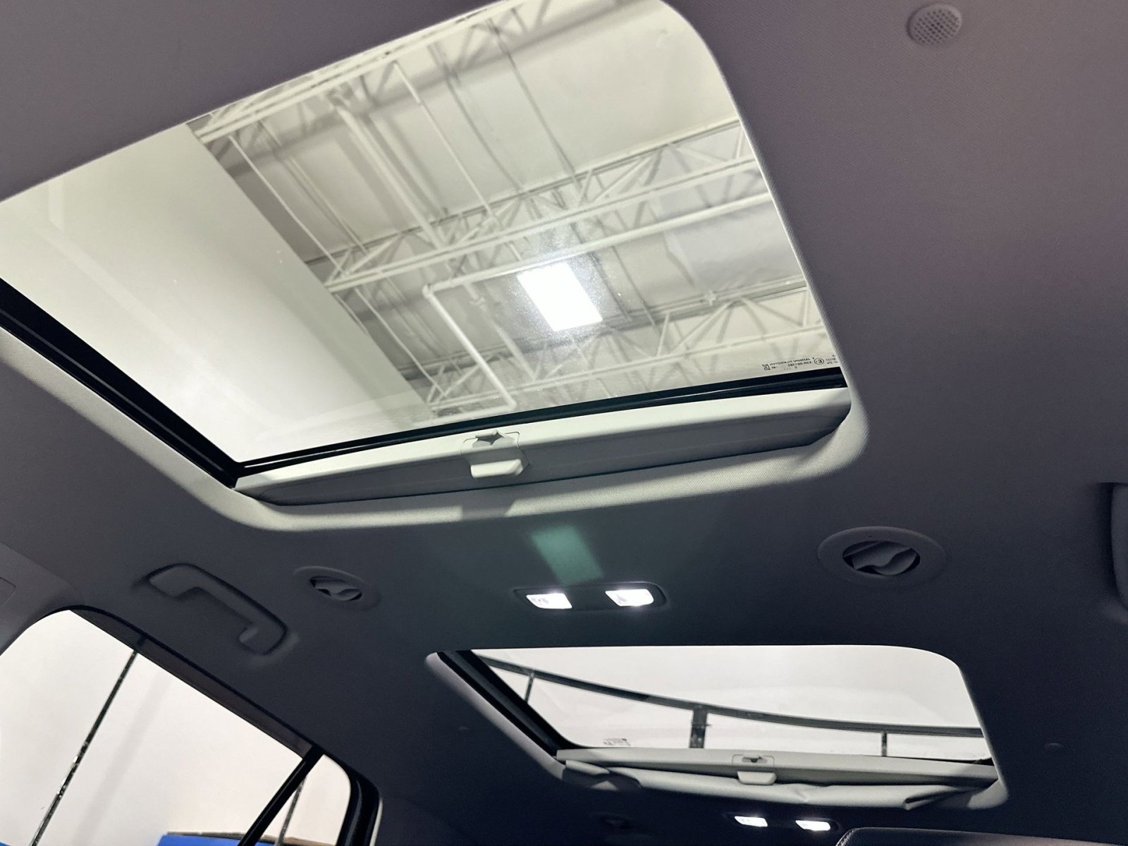 Used 2021 Chevrolet Traverse Premier w/ Redline Edition image 31