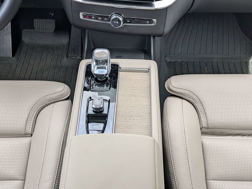 Certified 2026 Volvo XC90 B6 Ultra w/ Protection Package AWD/4WD image 20