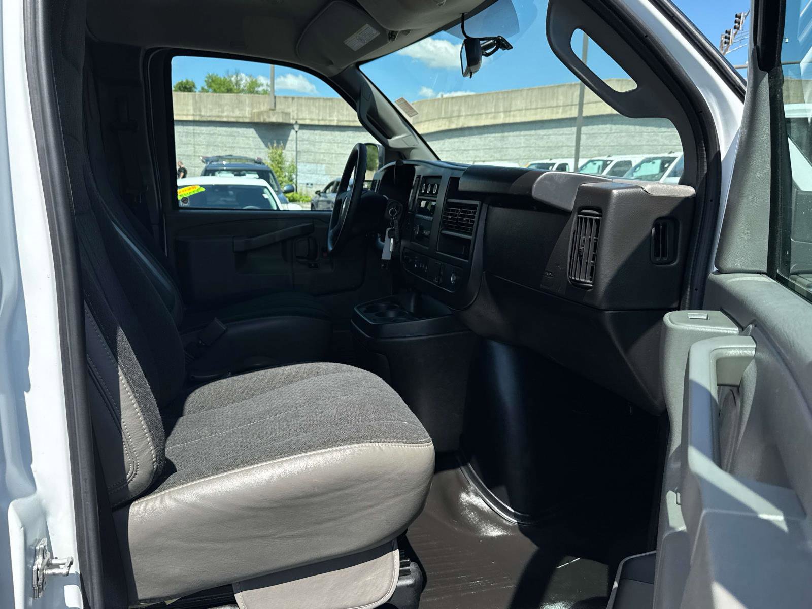 Used 2024 Chevrolet Express 2500 w/ Driver Convenience Package RWD image 13