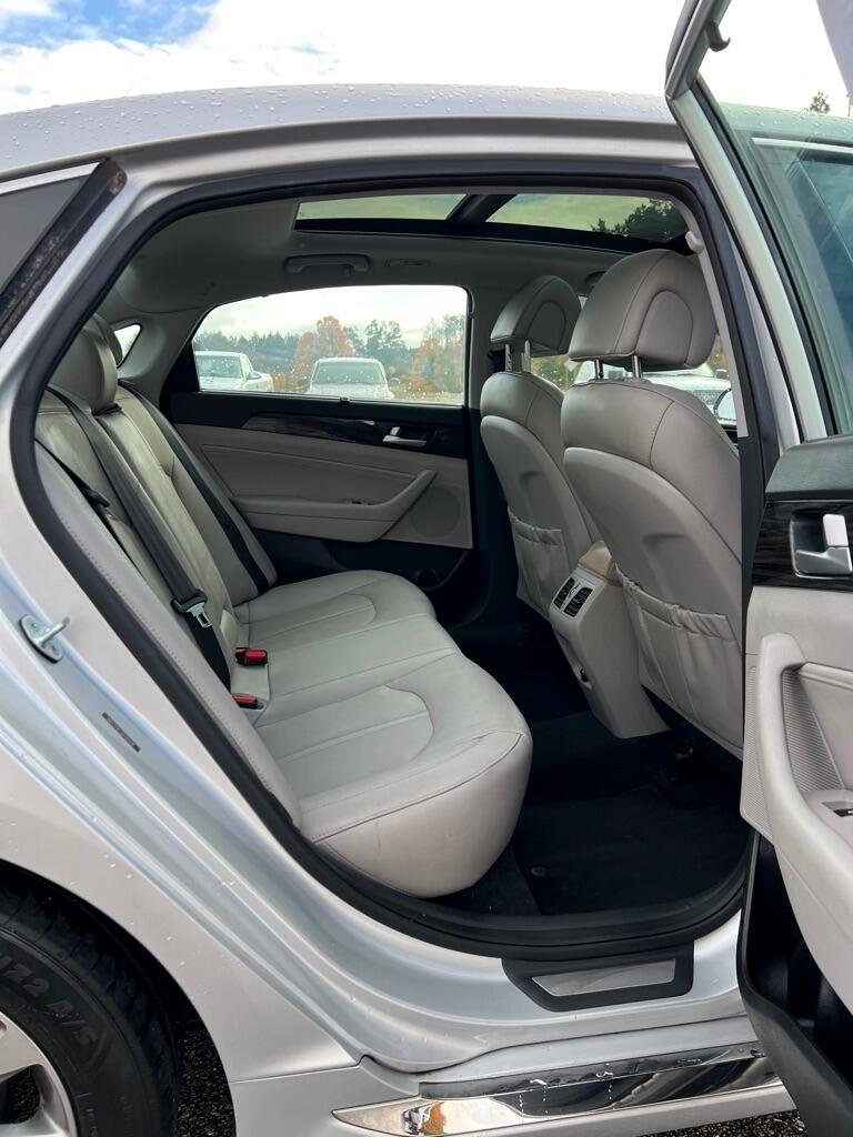 Used 2016 Hyundai Sonata Limited w/ Option Group 04 image 13