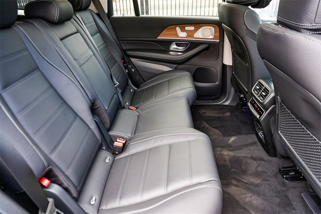 New 2026 Mercedes-Benz GLS 450 4MATIC image 18