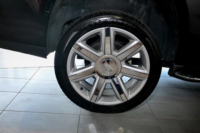 Used 2017 Cadillac Escalade Luxury AWD/4WD image 49